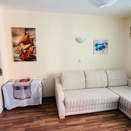 Apartman Amadeus I 25 Sunny Napospart